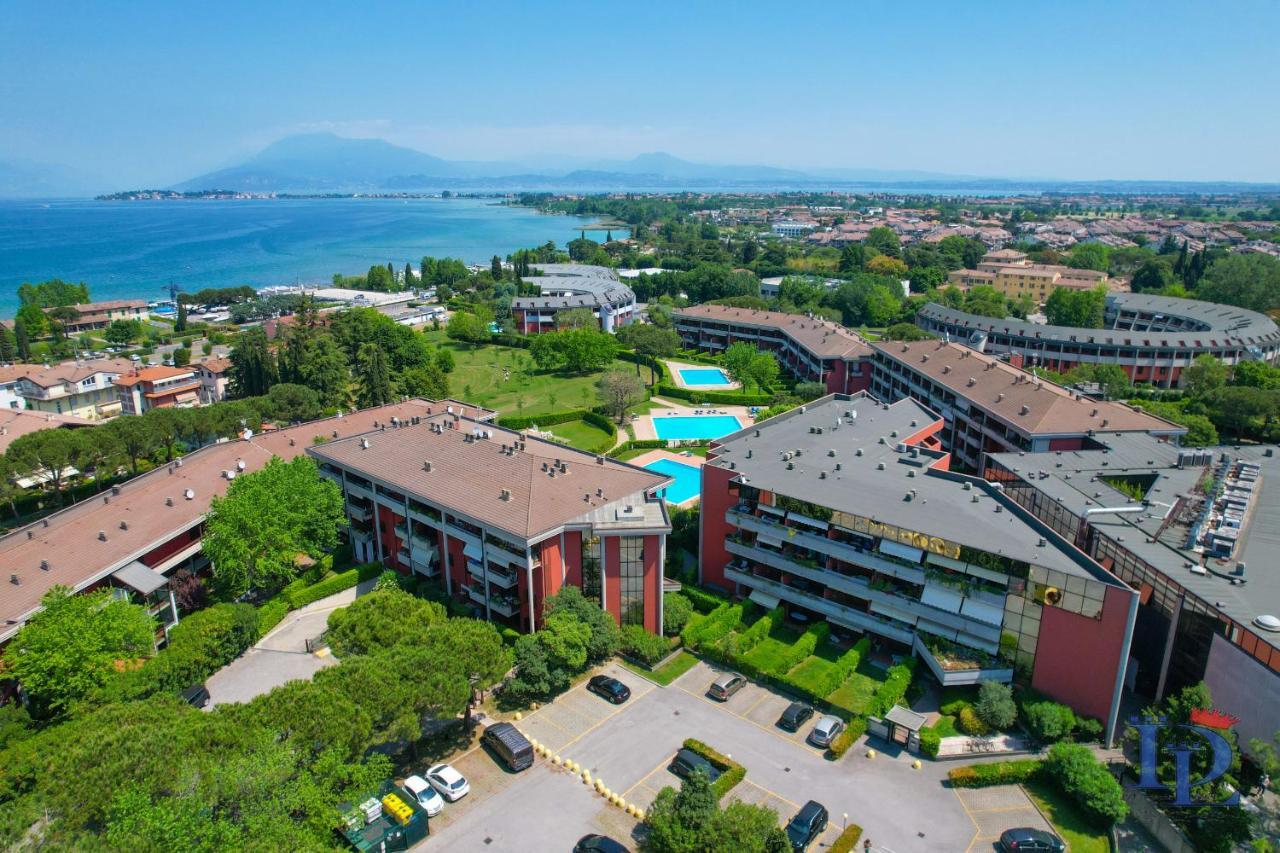 Desenzanoloft Official Partner Marriott Homes & Villas - Dolce Vita With Garden And Pools Desenzano del Garda Zewnętrze zdjęcie