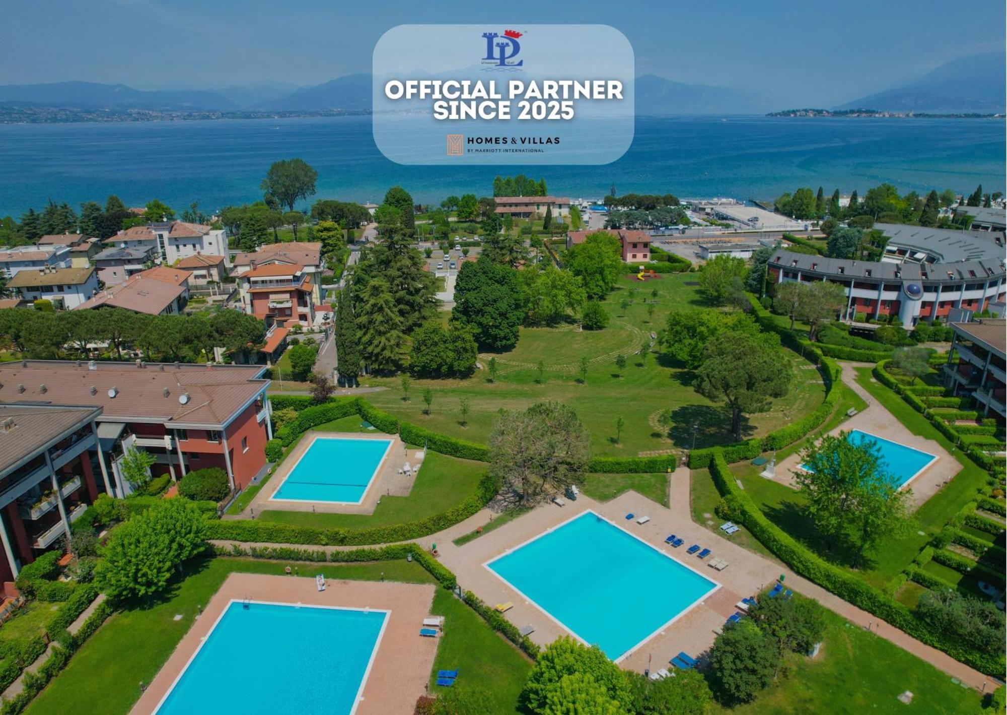 Desenzanoloft Official Partner Marriott Homes & Villas - Dolce Vita With Garden And Pools Desenzano del Garda Zewnętrze zdjęcie